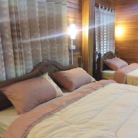 Saduemuenghomestay Phrae Exterior photo