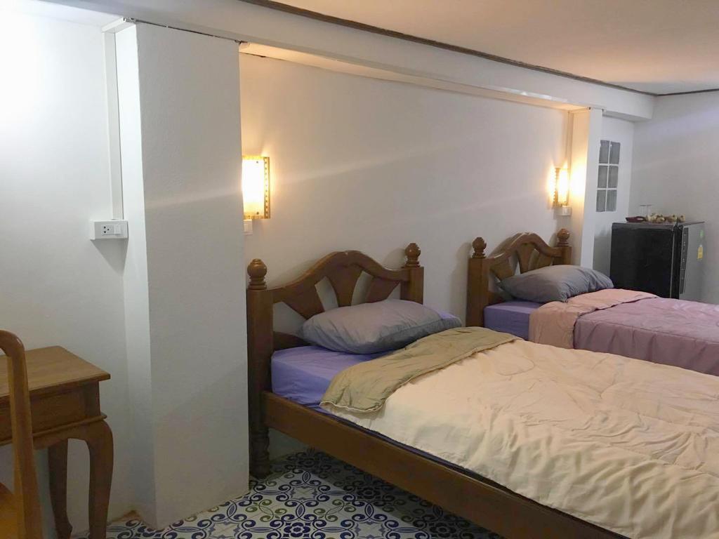 Saduemuenghomestay Phrae Exterior photo